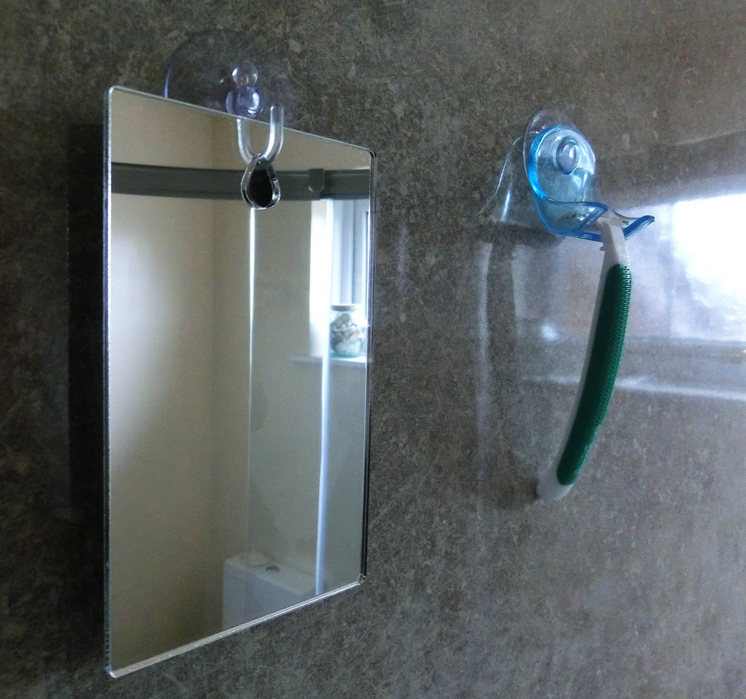 Personalisierter Duschspiegel, Acrylspiegel, graviertes Reisegeschenk,  Rasurspiegel, Einzigartiges Badezimmer Geschenk -  Österreich