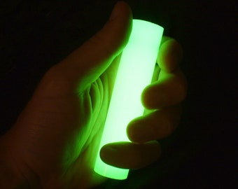 INDESTRUCTIBLE + 100% REUSABLE Glowstick, Super Bright And Completely Safe,Glow In The Dark Dive Marker Cyalume Replacement!