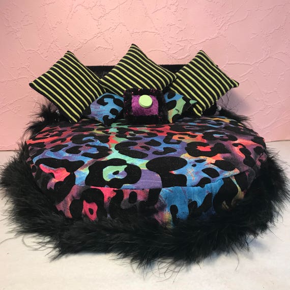 clawdeen wolf bed