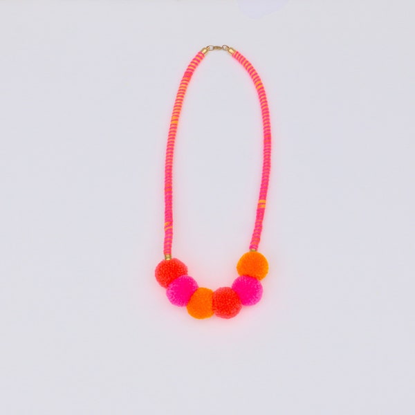 Kette Neon mit Bommeln