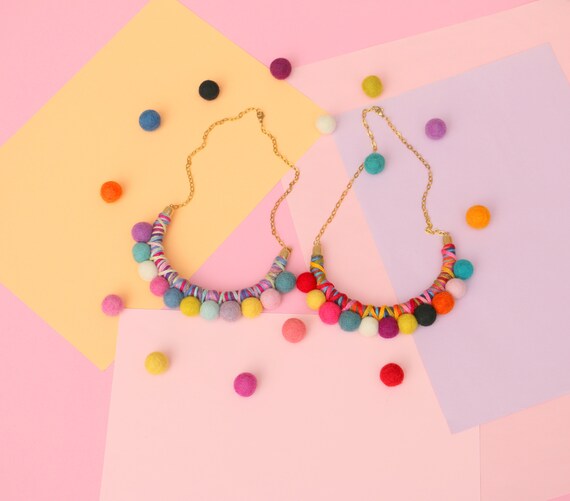 pompom and agate chamar\u00e9 necklace 92 cm long