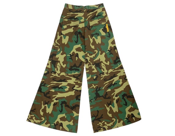 パンツ 00s UFO wide flare cargo camouflage y2k 00s UFO wide flare cargo camouflage y2k - メルカリ