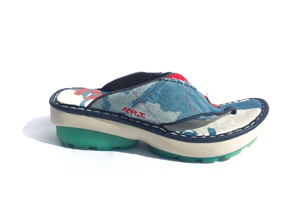 90s platform sandals, 90s thong sandals, japanese