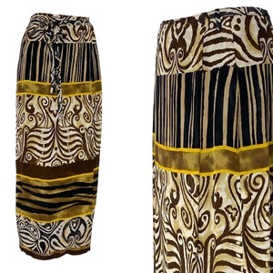 Y2k maxi-rok, wikkelrok, tatoeageprint, vintage wikkelrok, jaren 90 maxi-rok, tribal maxi-rok, bruine maxi-rok
