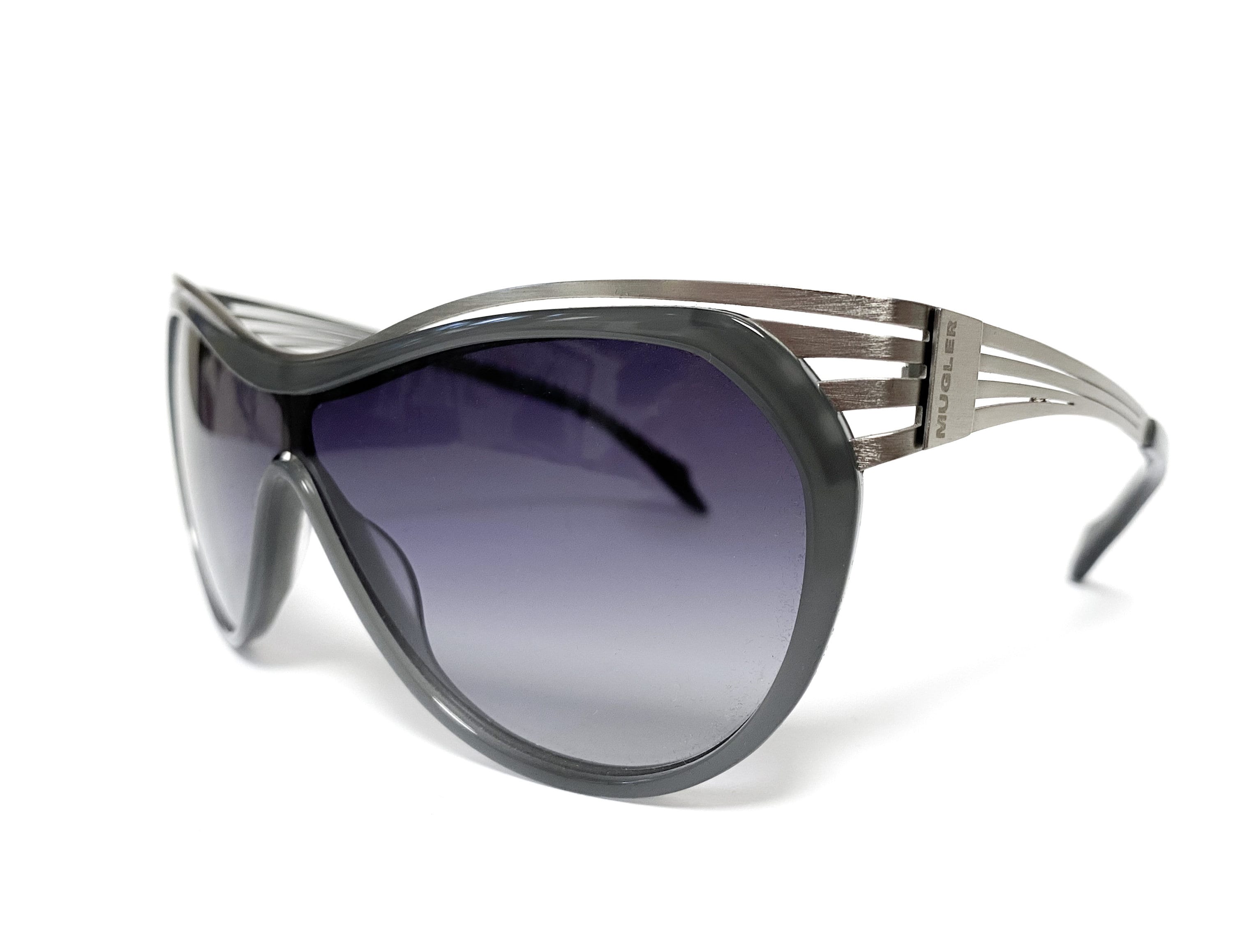 Fendi First - Shield sunglasses with gray gradient lenses