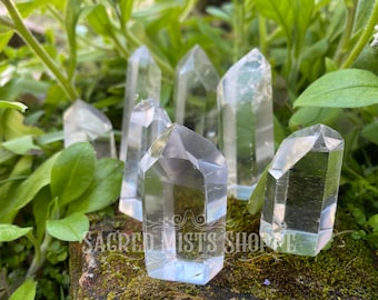 Clear Quartz Crystal Point Generator Hand Polished for Raising Energy, Healing, Meditation, Crystal Grid, Light Working, Spiritual Awareness