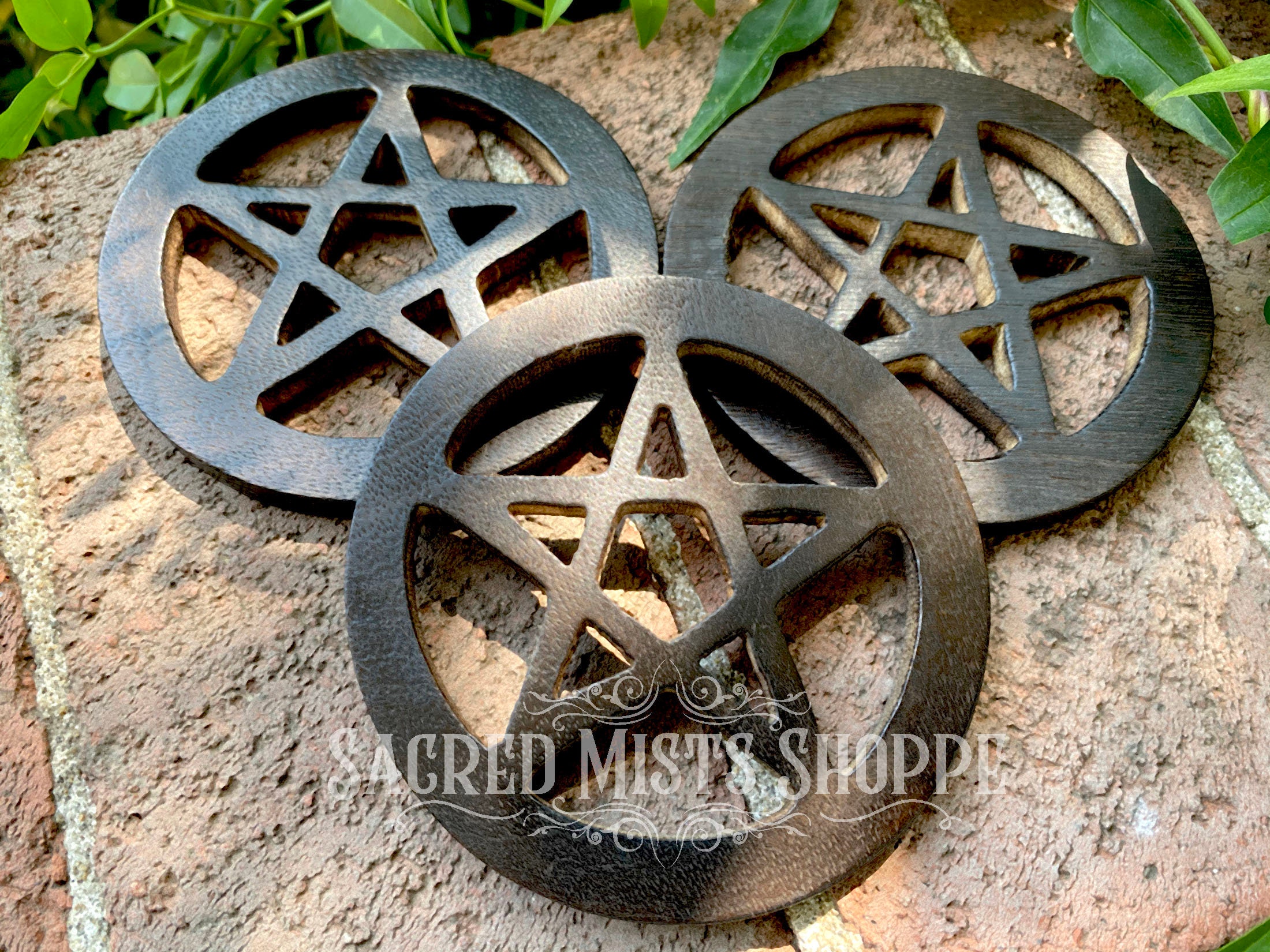 Pentacle Hand Carved Wooden Round Altar Paten for Offerings, Spells, …
