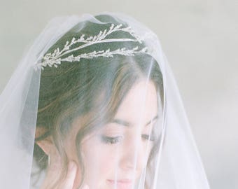 Brautkrone, Perlenkrone, Hochzeitskrone, Hochzeitskrone, Kopfschmuck : Chloe - Style 320