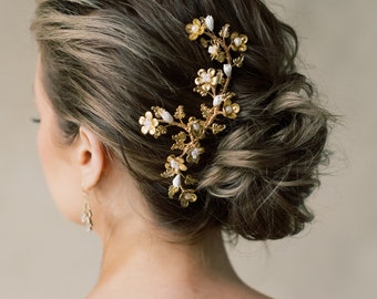 Bridal Floral Metal Vine Headpiece, Modern Bridal Comb, Pearl and Flower Bud Bridal Hairpiece : Giada - Style 369