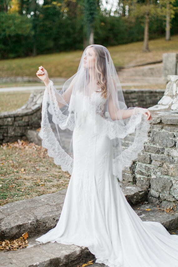 Chantilly Lace Veil Bridal Veil Wedding 
