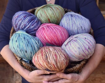 100% Extrafine Merino Wool: #5 Bulky Weight Roving Yarn, Cuddly, Strong & Super Soft for Next to Skin Winter Knits. Bae