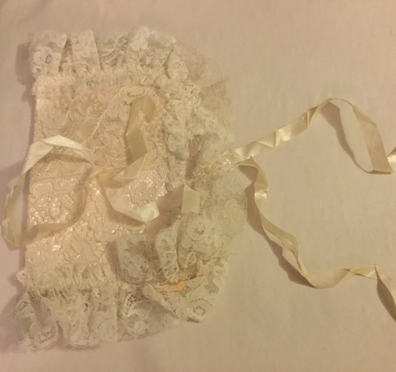 Victorian Bridal - Rare Lace Antique Wristlet - Wedding Card Keepsake Carrier