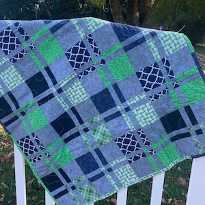 Disappearing 4 patch boy quilt