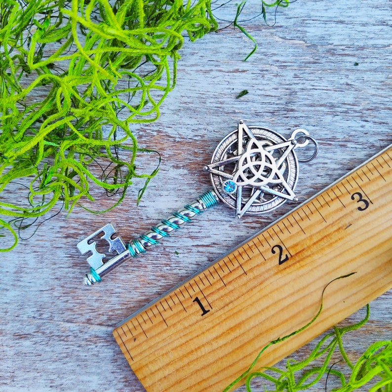 Pentacle Key Pendant / Wiccan Jewelry / Pagan Jewelry Ice Blue