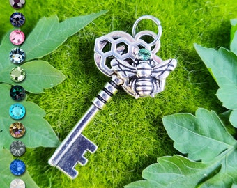 Personalized Bee Key Pendant / Honey Bee Charm / Wiccan Necklace / Witchy Gift / Nature Lovers Gift / Pagan Necklace