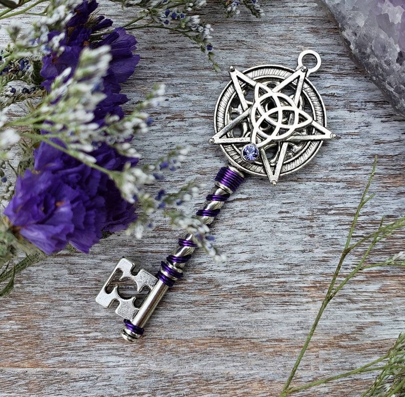 Pentacle Key Pendant / Wiccan Jewelry / Pagan Jewelry Violet