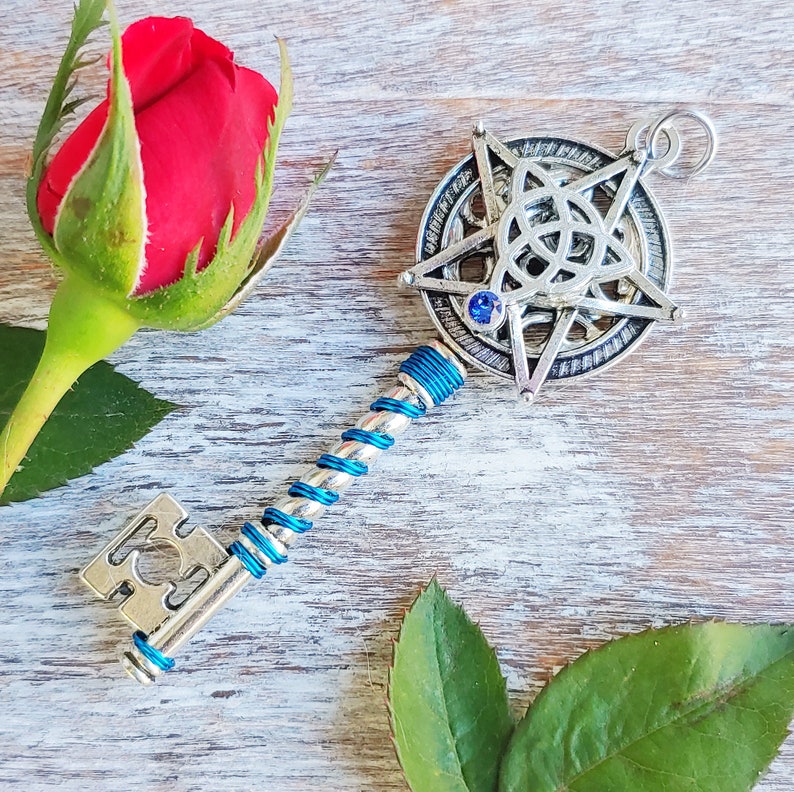 Pentacle Key Pendant / Wiccan Jewelry / Pagan Jewelry Sapphire