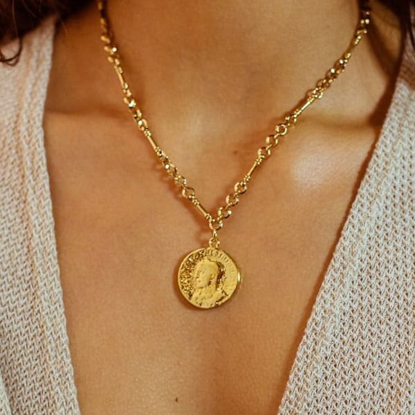 Gold Medallion Necklace, Gold Filled Coin Necklace, Choker Necklace, Link Chain Necklace, Statement Jewelry Gift, Vintage Coin Pendant