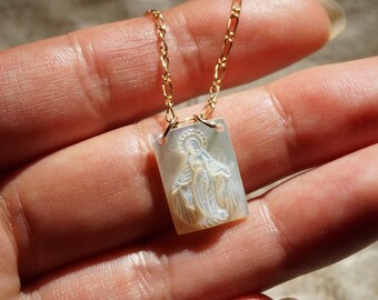 Miraculous Mary Necklace, Scapular Necklace, Pearl Necklace, Religious Gift, Catholic Gift Necklace, Gift for Mom, Gold Miraculous Medal