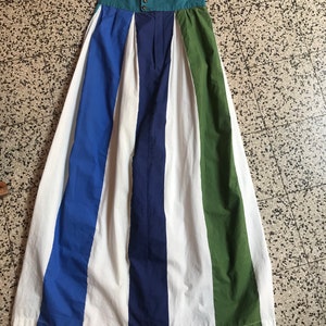 Jupe longue aux couleurs contrastées vintage finlandaise des années 70 / Rayures géométriques abstraites / Bleu sarcelle indigo bleu marine Chartreuse vert herbe / Taille XS S / VOIR LA VIDÉO image 10