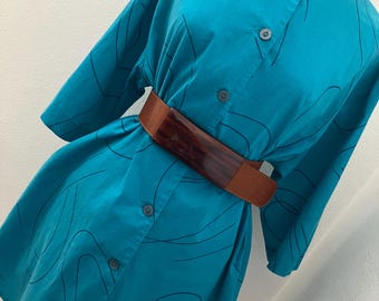 Camicia-tunica 3/4 stile vintage finlandese anni '80, modello utility da artista / Motivo astratto ad arco e spirale / Blu cobalto, ceruleo, indaco / Taglie S, M, L / GUARDA IL VIDEO!