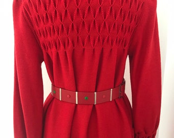 Vintage 70's Lattice Pintuck Wool Cardi Coat / Tejido a mano / Rojo escarlata afrutado / Prairie Country medieval / Talla S - M / ¡VER VIDEO!