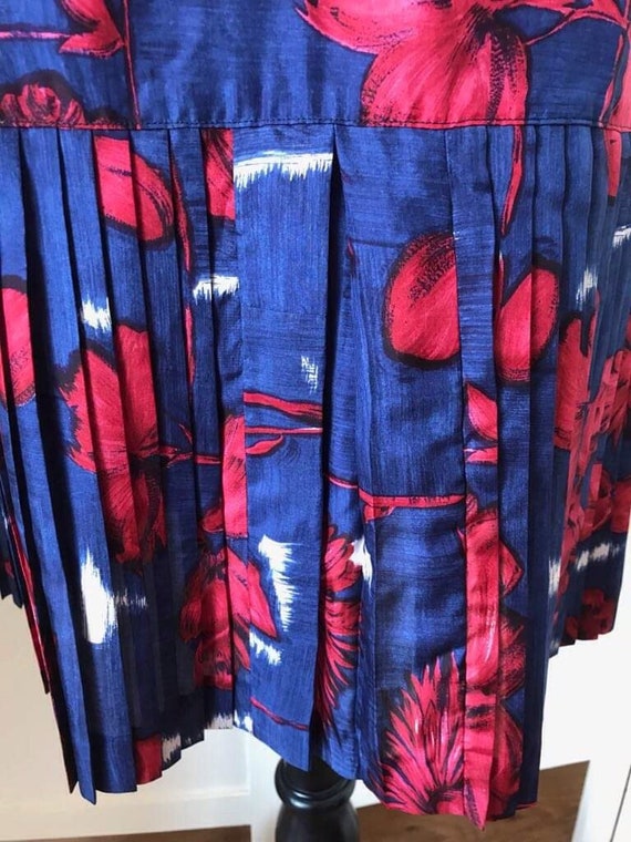 Vintage late 70s 80's Italian Red & Blue Silk Shi… - image 5