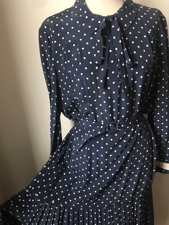 Vintage late 70s 80's Polkadot Silk Shift Dress /… - image 5