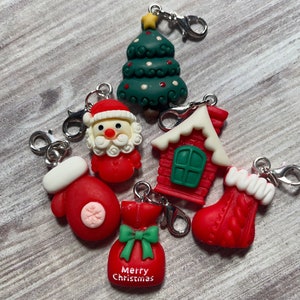 Winter Characters Badge Reel Charm