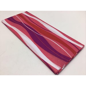 Tissue Paper Printed Valentine&#39;s Day Wavy Pink Red 20&quot; x 26&quot; Bundle 5 Sheets
