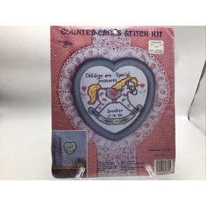 New Berlin Counted Cross Stitch Kit Children Are Special Heart Shape Green Frame