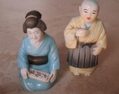 toshikane porcelain salt pepper shakers man woman Japan Exquisite EXCELLENT COND. True Pair