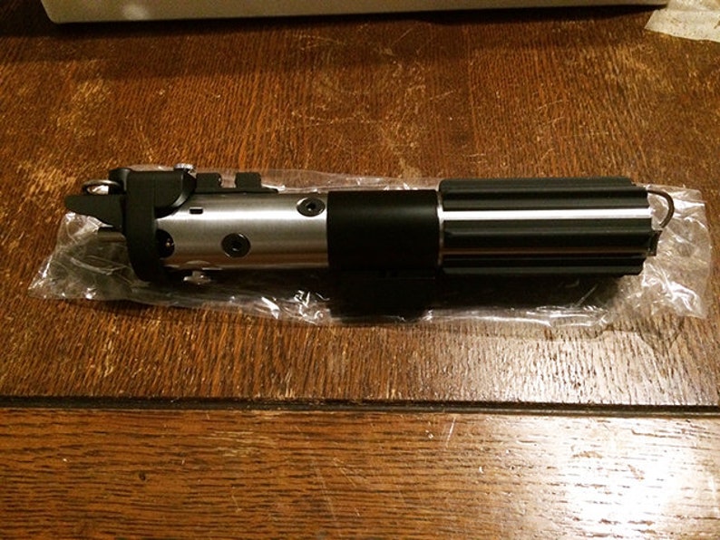 Mästerreplikor ROTJ Darth Vader ljussabel (466 av 500) SW-164LE med fodral bild 1