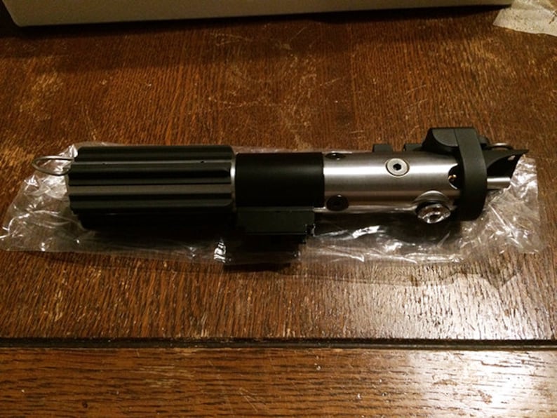 Mästerreplikor ROTJ Darth Vader ljussabel (466 av 500) SW-164LE med fodral bild 6