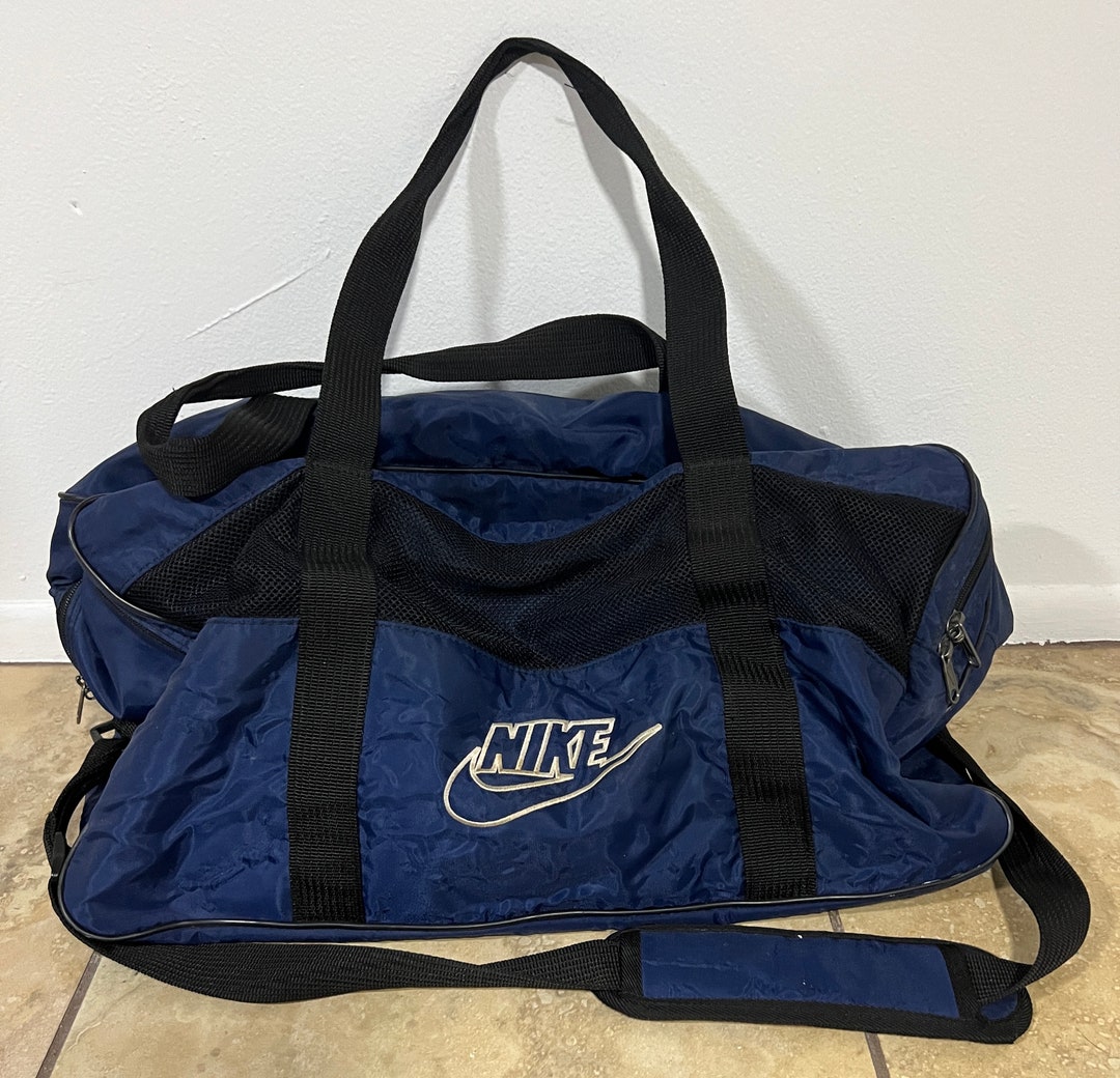 nike duffle bag near me