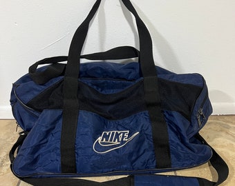 Nike fully functional tote bag! Slightly used but no - Depop