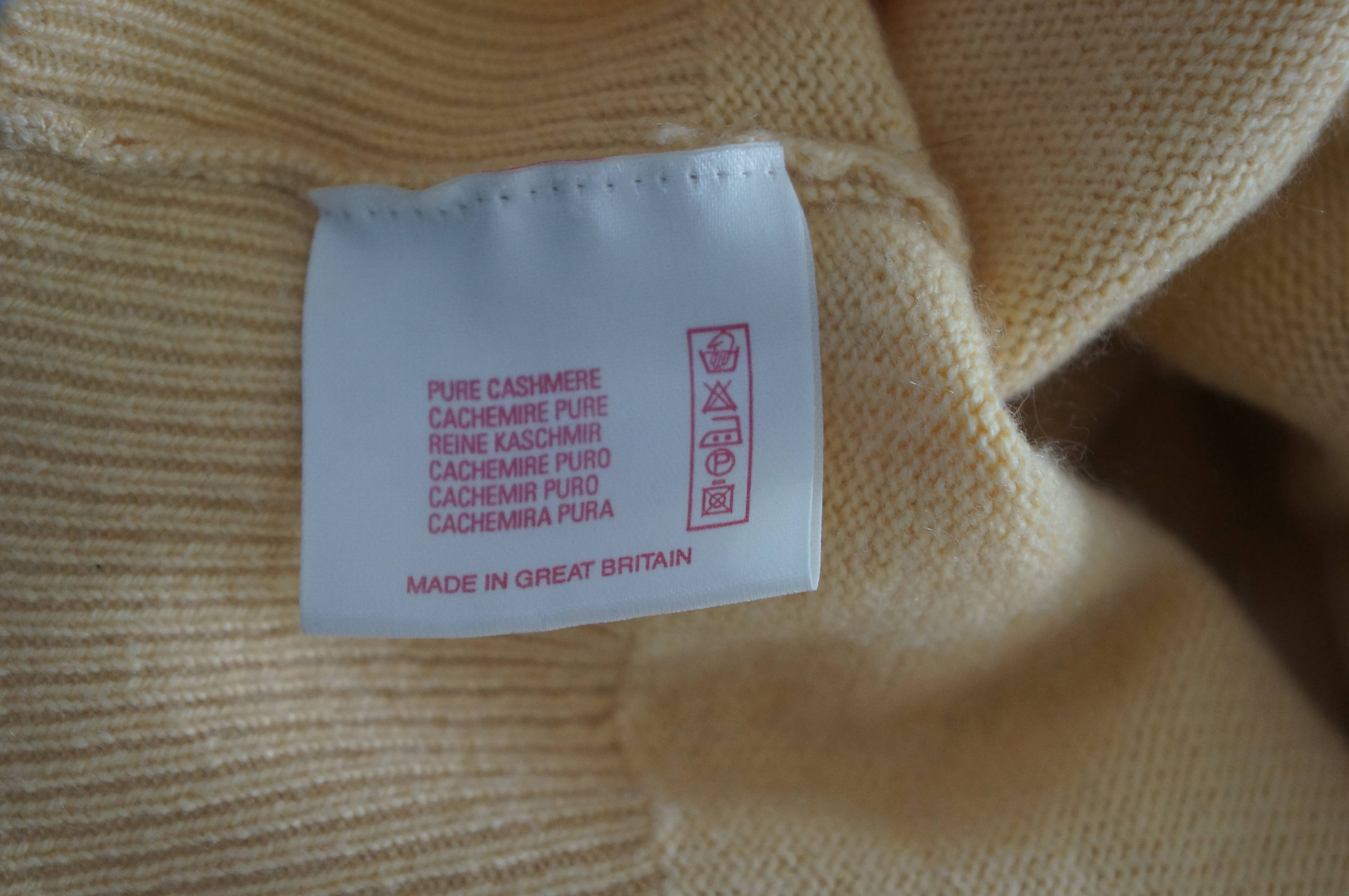 90s Brooks Brothers “Pure Cashmere” Crew ?preset=lg