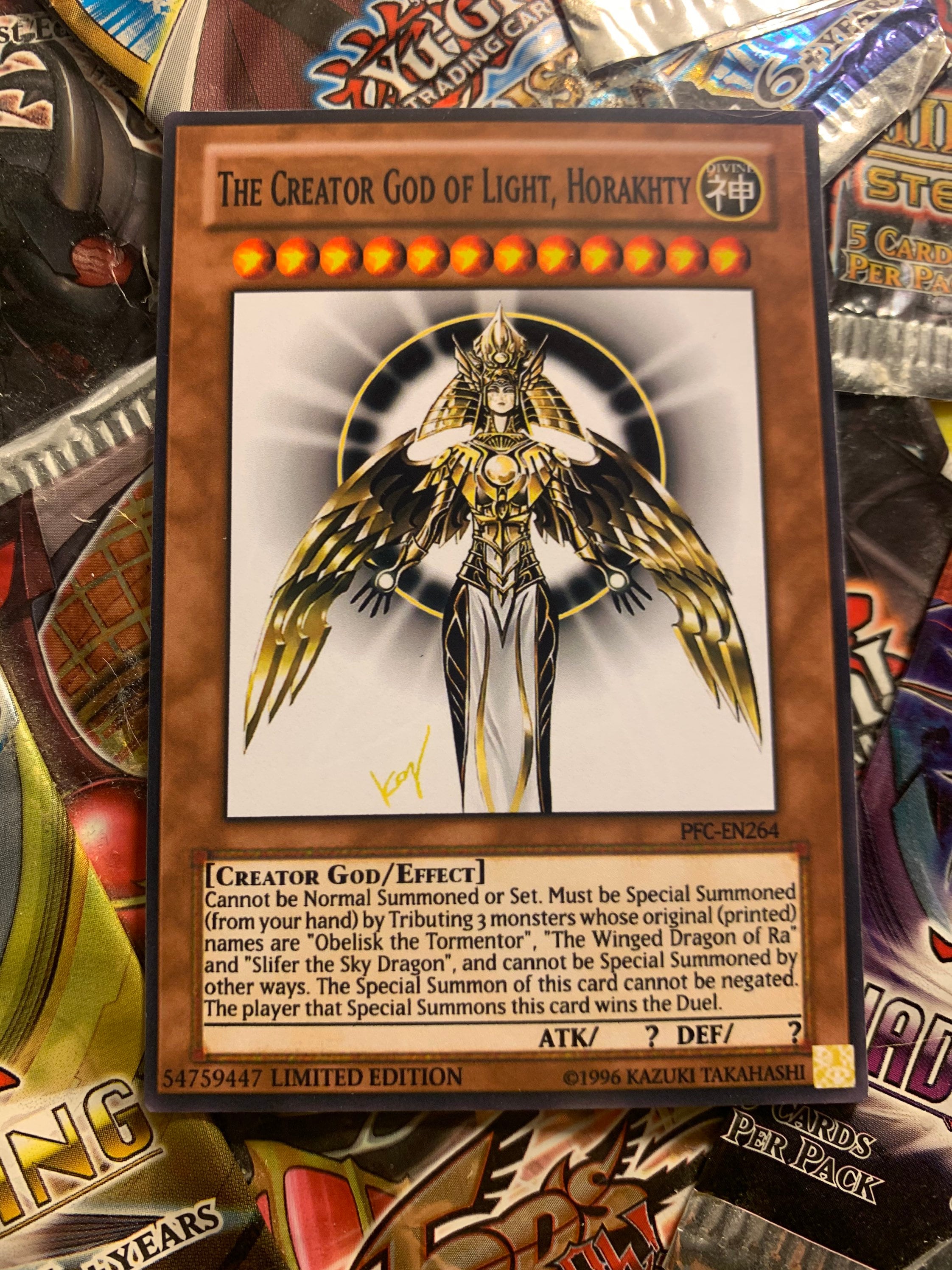 光の創造神 ホルアクティ Creator God Of Light YuGiOh Holactie Creator God of Light Horakhty YGOPR-JP001