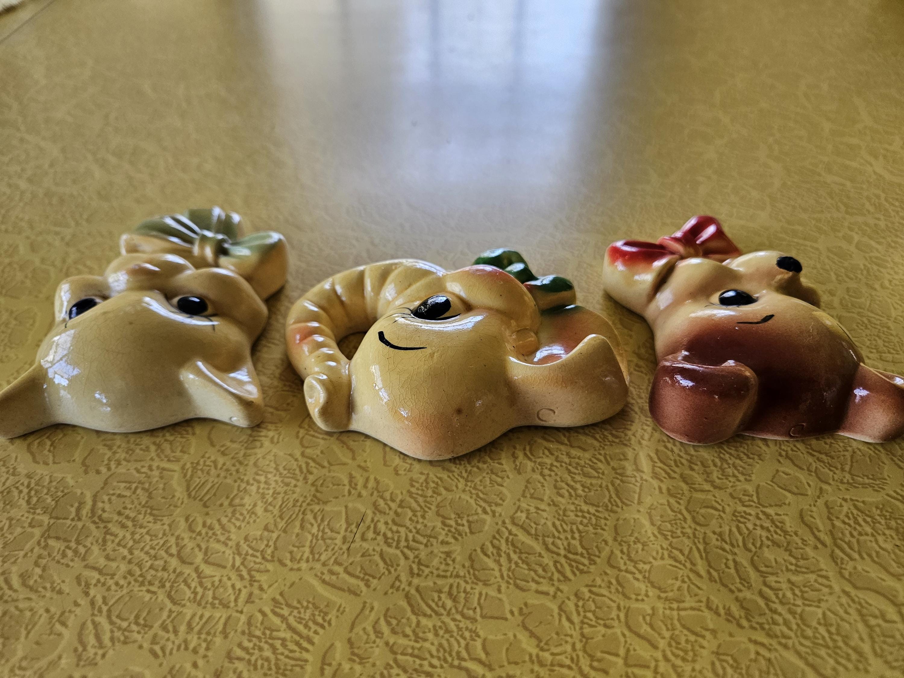 Vintage Set of 3 Animal Chalkware Plaques, Chalkware Cat, Elephant and ...