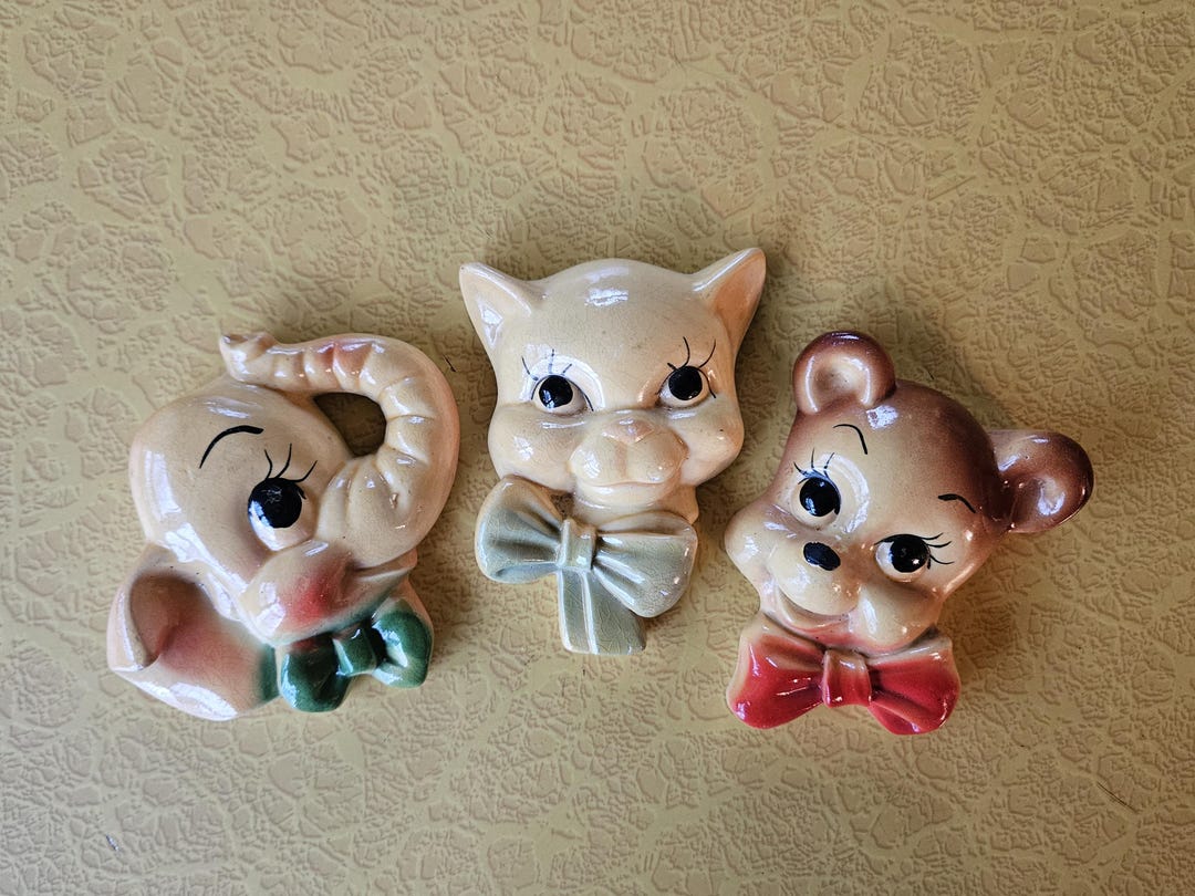 Vintage Set of 3 Animal Chalkware Plaques, Chalkware Cat, Elephant and ...