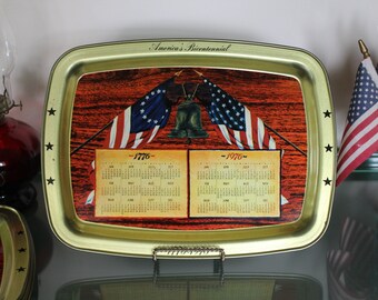 Set of 6 Snack Trays, 1976 Bicentennial Metal TV Trays, 4th of July Cocktail Trays, Patriotic Trays with Flags & Calendar, Dinner Trays