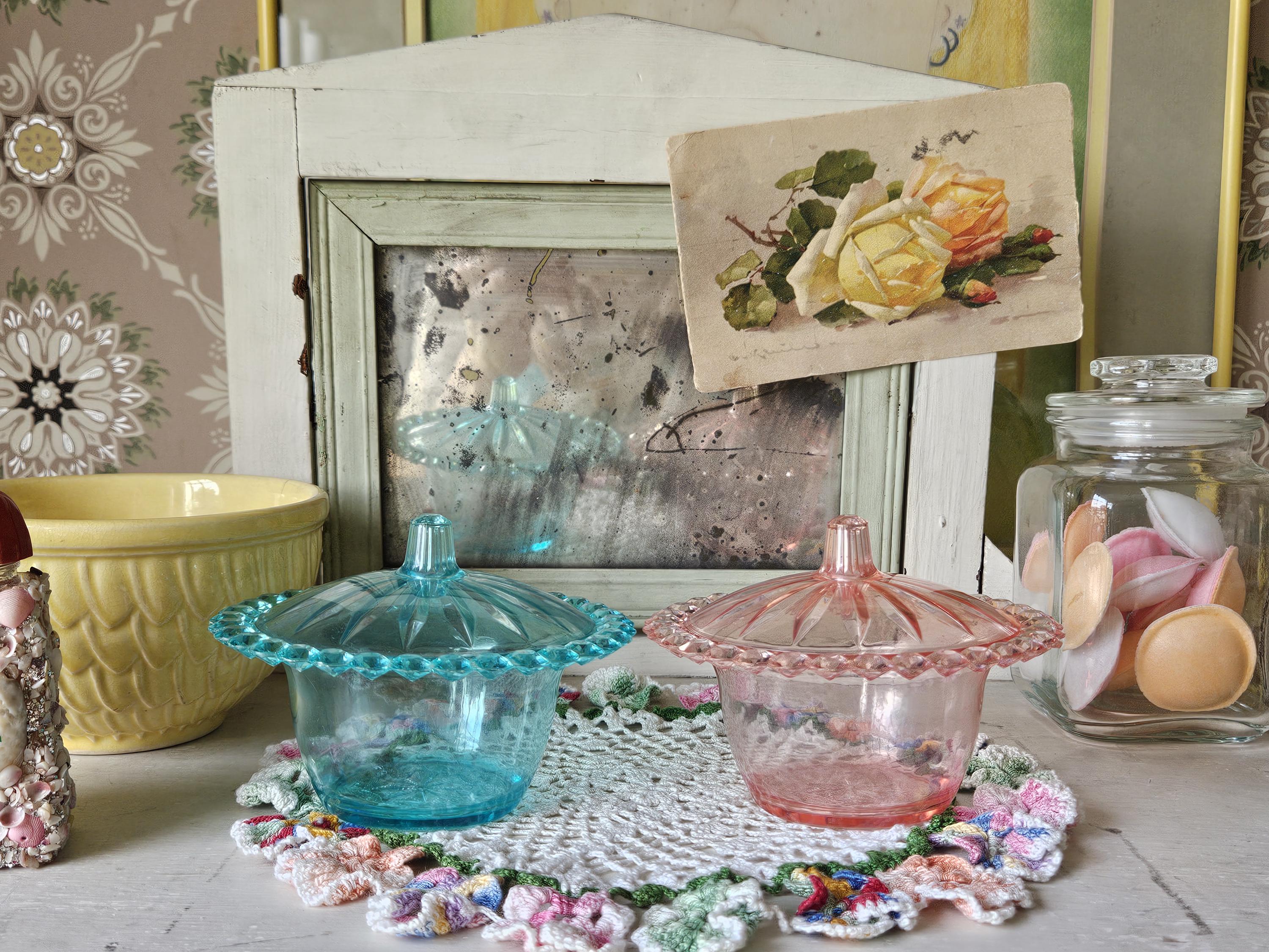 5541. ベビーナーサリー ガラスジャー セット Vintage Nursery Baby Vanity Jars - Etsy