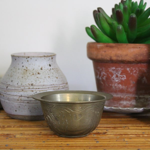Vintage Small Brass Planter, Brass Pot, Boho Brass Succulent Pot, Engraved Brass Ring Dish, Asian Sauce Cup, Brass Trinket Dish, Smudge Pot