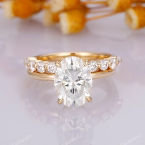 Art Deco Bridal Ring Set, Oval Cut 3.5CT Moissanite Engagement Ring, Vintage Yellow Gold Stacking Rings, Women&#39;s Promise Anniversary Gift