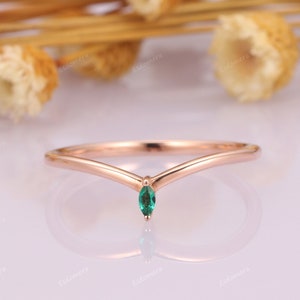Dainty Emerald Engagement Band, Curved Shaped Wedding Band, Birthday Gift For Her, Art Deco Matching Band, Unique Promise Anniversary Ring