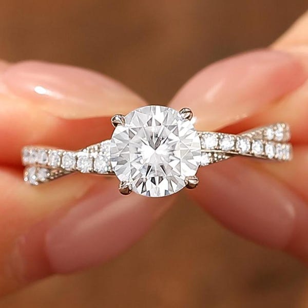 Anillo único Art Déco de moissanita de 2 ct con corte redondo, anillo de boda de oro blanco de 14k con banda trenzada, anillo de promesa, anillo de aniversario o regalo de boda con moissanita