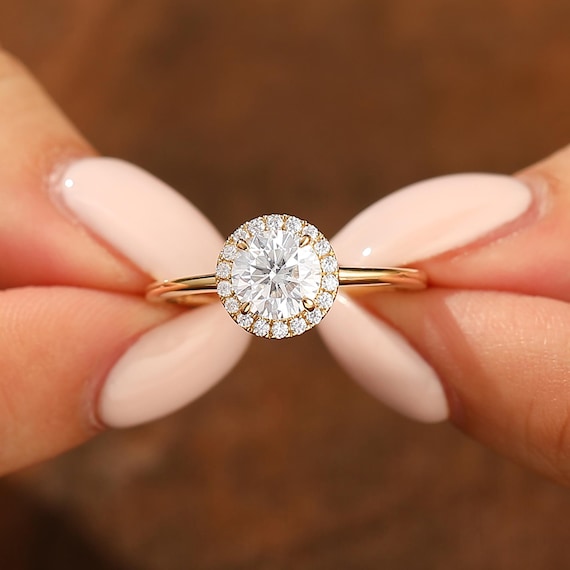 Bague De Fiançailles Art Déco En Or Blanc 14K - Moissanite 7mm - Taille 7 - Style Solitaire
