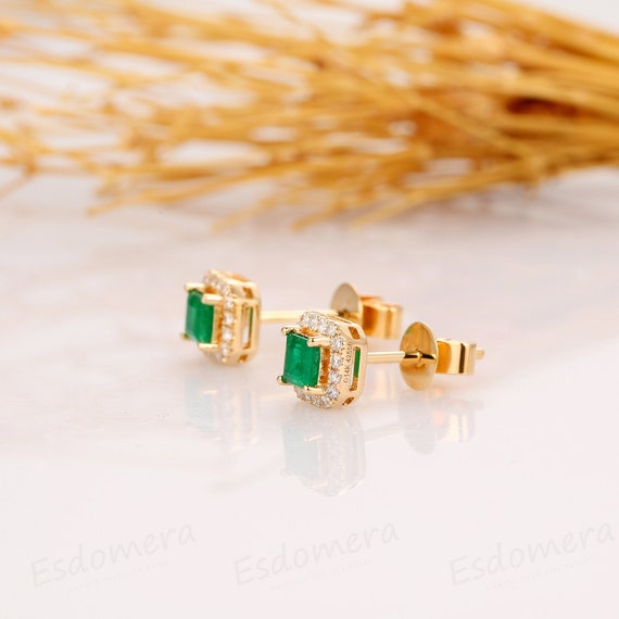 Princess cut emerald earrings deals