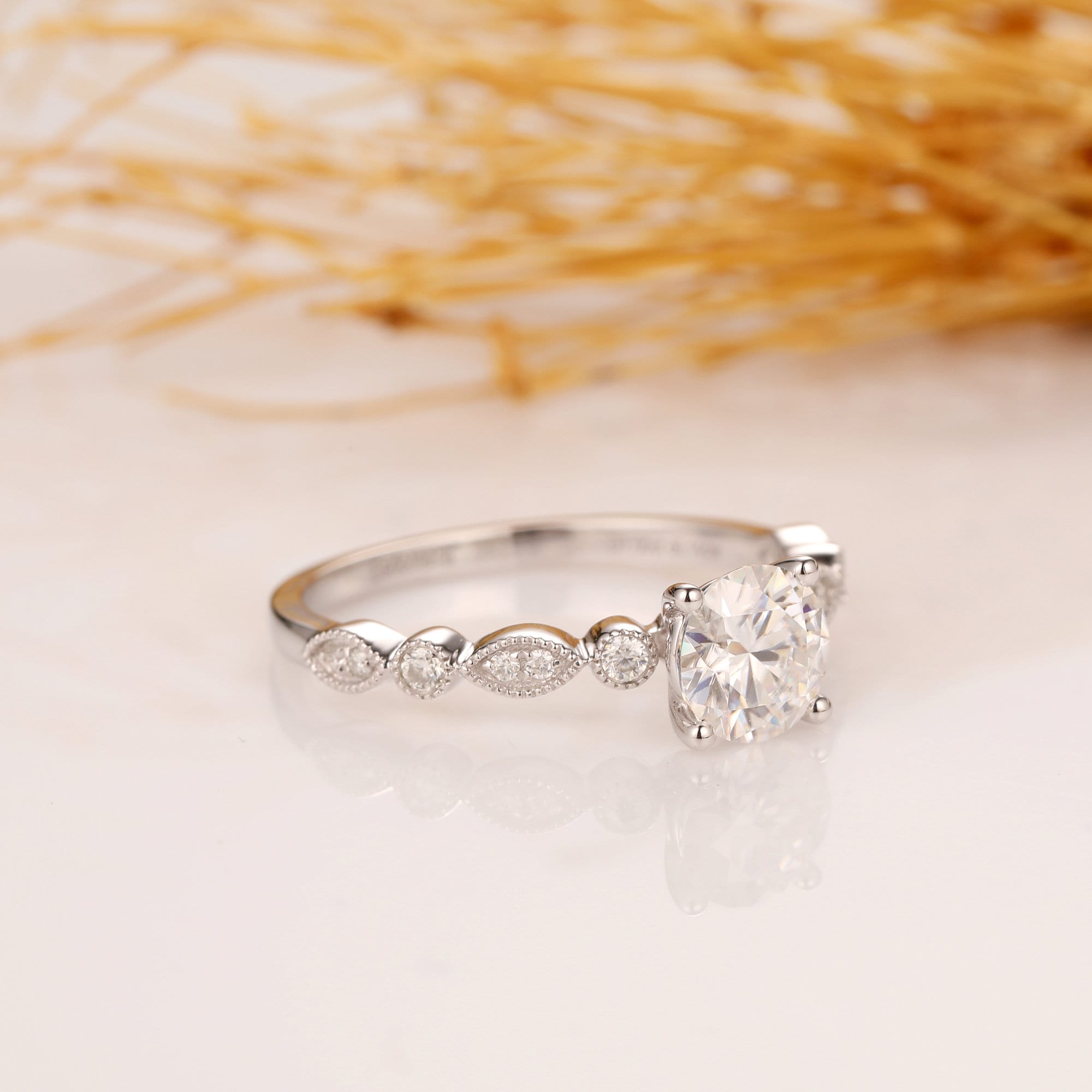 Women' 2Ct Round Cut Moissanite Halo Wedding Engagement Ring 925
