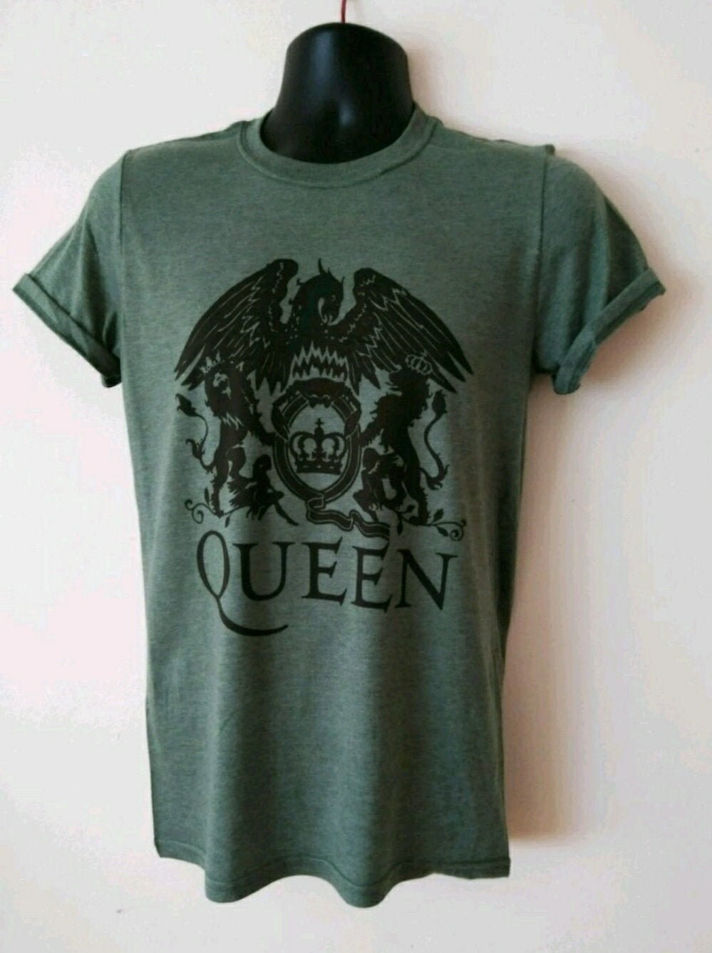 QUEEN CLASSIC LOGO T-Shirt